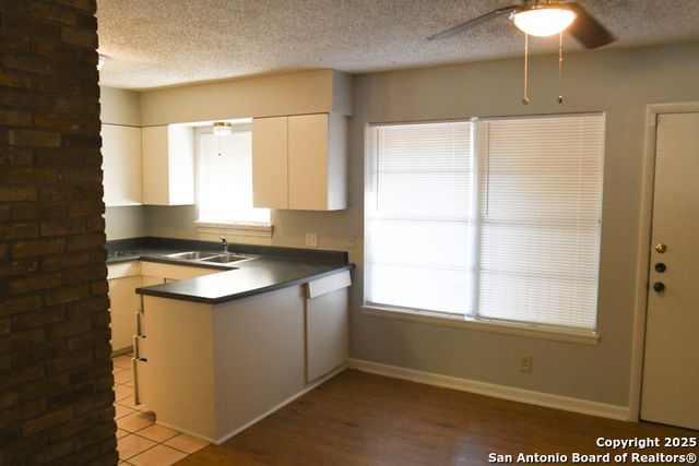 2718 Woodbury Dr, San Antonio, TX 78217