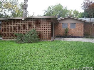 2718 Woodbury Dr, San Antonio, TX 78217