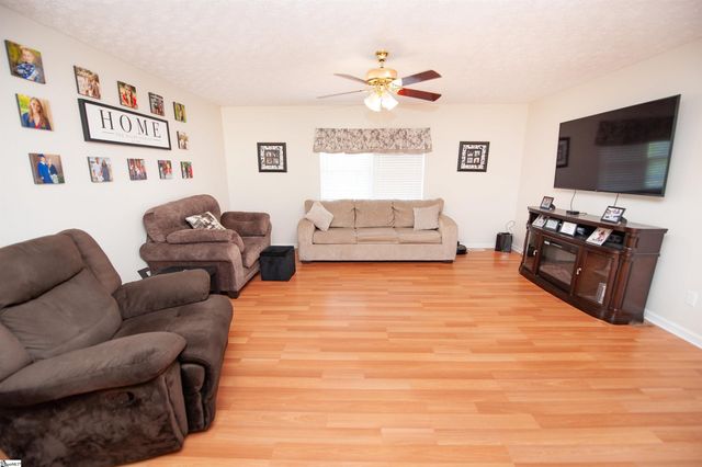 262 Bagwell Drive, Pauline, SC 29374