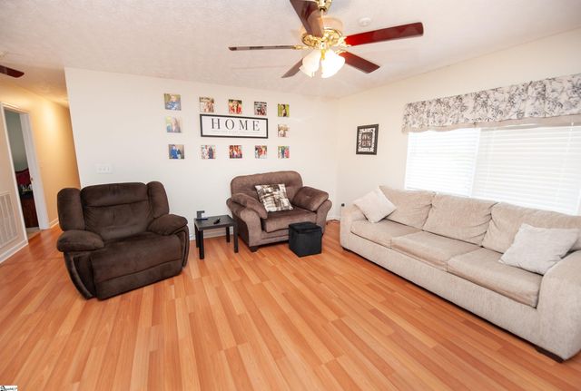 262 Bagwell Drive, Pauline, SC 29374