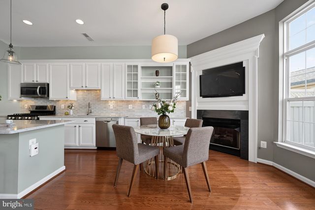 43538 MINK MEADOWS ST, Chantilly, VA 20152