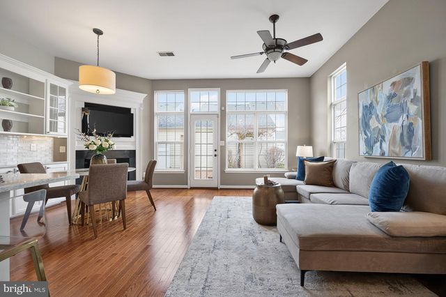 43538 MINK MEADOWS ST, Chantilly, VA 20152