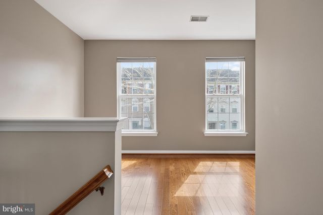 43538 MINK MEADOWS ST, Chantilly, VA 20152