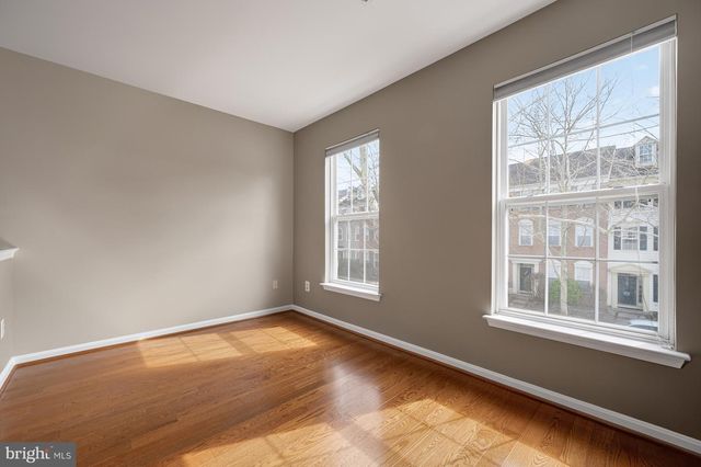 43538 MINK MEADOWS ST, Chantilly, VA 20152