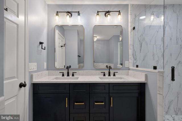 43538 MINK MEADOWS ST, Chantilly, VA 20152