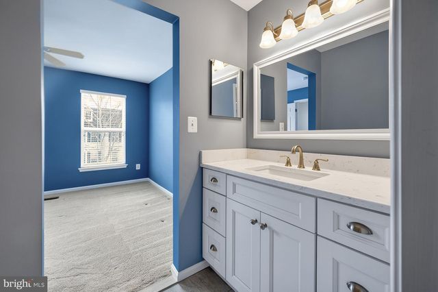 43538 MINK MEADOWS ST, Chantilly, VA 20152