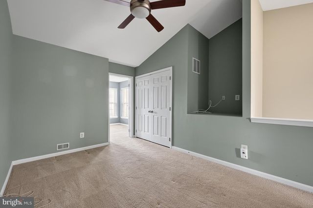 43538 MINK MEADOWS ST, Chantilly, VA 20152