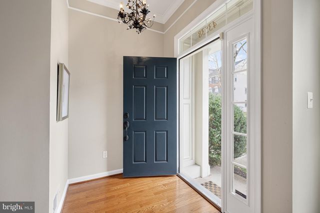 43538 MINK MEADOWS ST, Chantilly, VA 20152