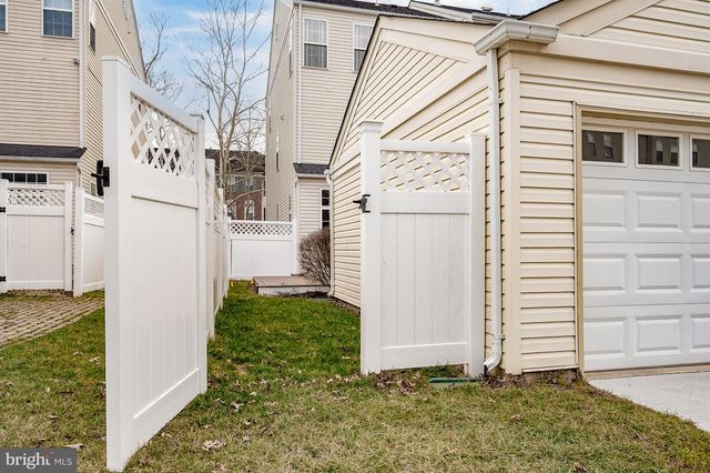 43538 MINK MEADOWS ST, Chantilly, VA 20152