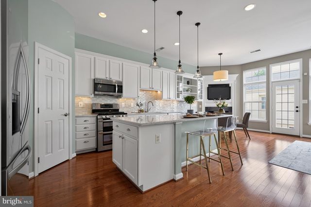 43538 MINK MEADOWS ST, Chantilly, VA 20152