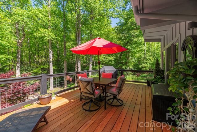 5 Crooked Tree Lane, Black Mountain, NC 28711