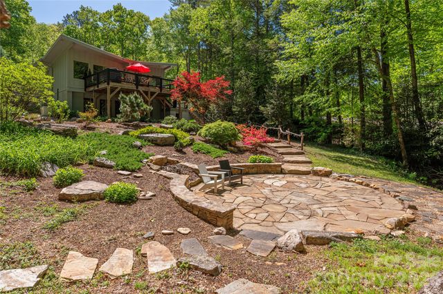 5 Crooked Tree Lane, Black Mountain, NC 28711