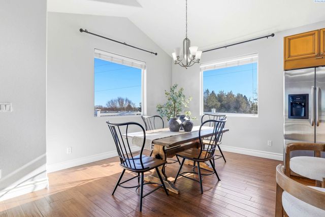 1882 Nova Ln, Richland, WA 99352