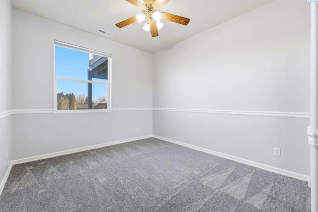 1882 Nova Ln, Richland, WA 99352