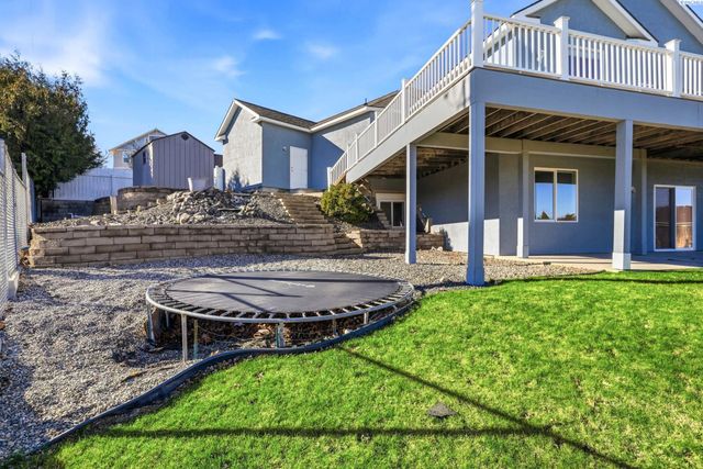 1882 Nova Ln, Richland, WA 99352