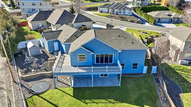 1882 Nova Ln, Richland, WA 99352