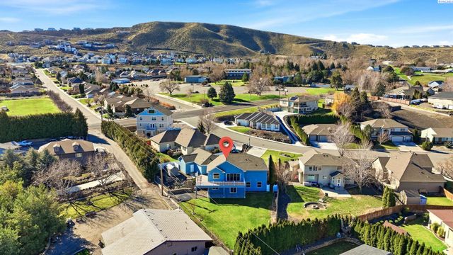 1882 Nova Ln, Richland, WA 99352