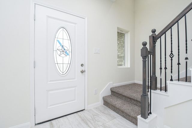 2807 Topiary Lane, Houston, TX 77014