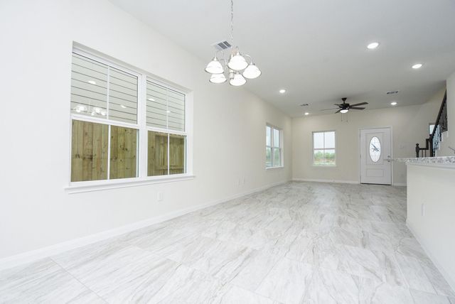 2807 Topiary Lane, Houston, TX 77014