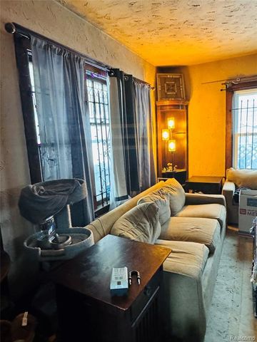 148 Waverly Street, Highland Park, MI 48203