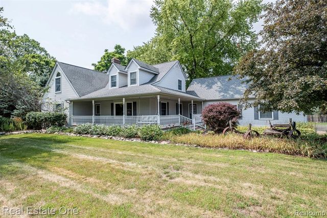 11030 Marshall Road, South Lyon, MI 48178