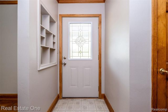 11030 Marshall Road, South Lyon, MI 48178