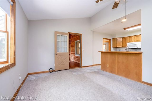 11030 Marshall Road, South Lyon, MI 48178