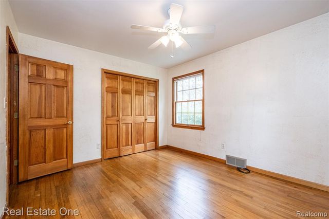11030 Marshall Road, South Lyon, MI 48178