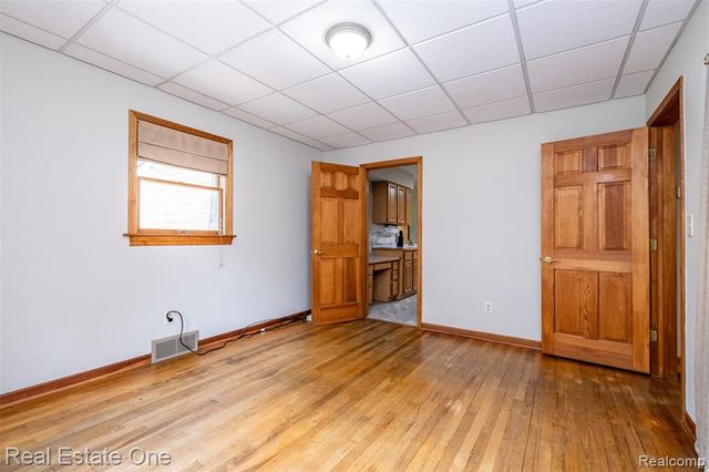 11030 Marshall Road, South Lyon, MI 48178