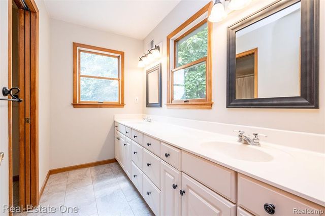 11030 Marshall Road, South Lyon, MI 48178