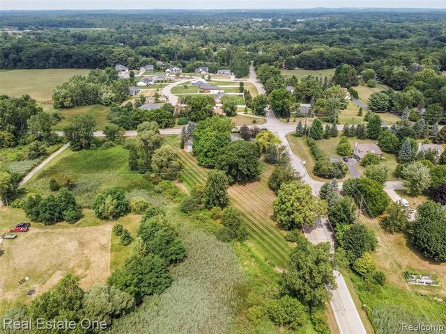 11030 Marshall Road, South Lyon, MI 48178