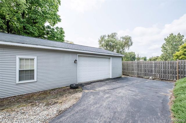 11030 Marshall Road, South Lyon, MI 48178
