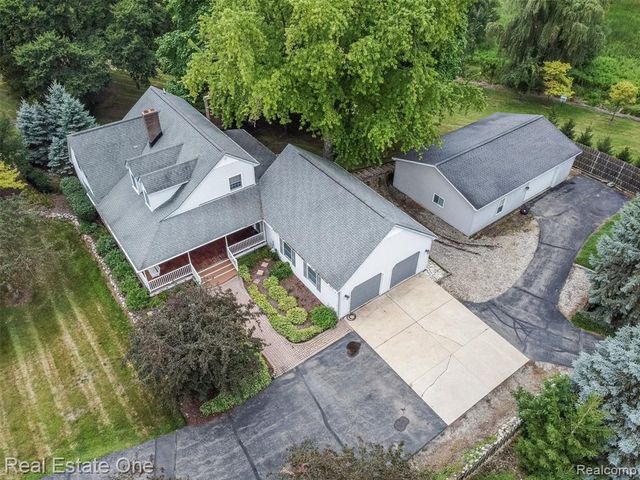 11030 Marshall Road, South Lyon, MI 48178