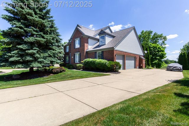 300 E Canford Park, Canton Charter Township, MI 48187