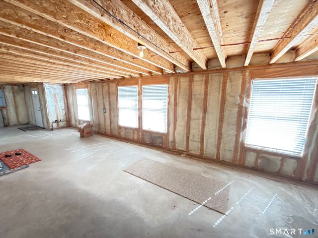 270 New Britain Road 16, Berlin, CT 06037