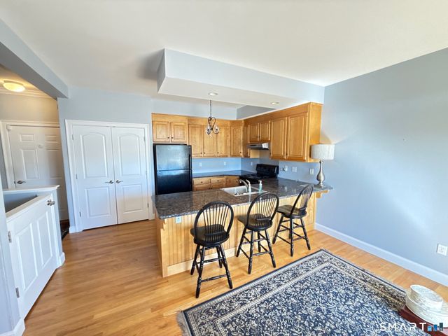 270 New Britain Road 16, Berlin, CT 06037