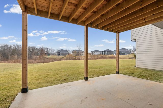 210 HELLWIG LN, Columbia, MO 65203