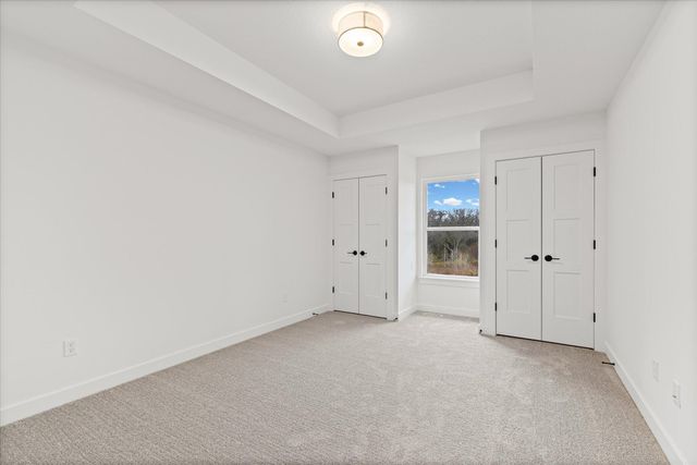 210 HELLWIG LN, Columbia, MO 65203