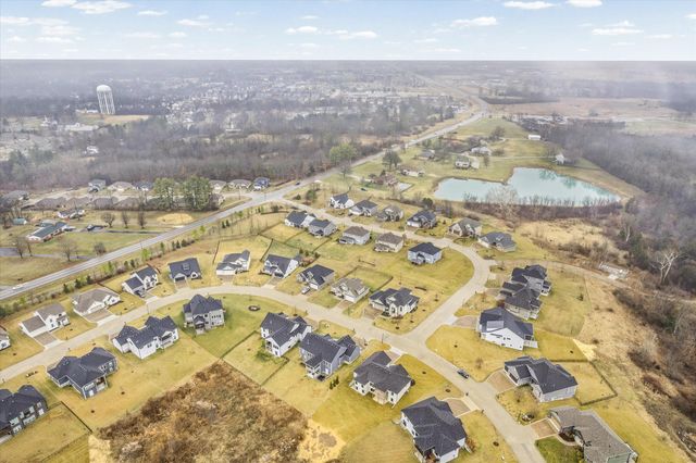 210 HELLWIG LN, Columbia, MO 65203