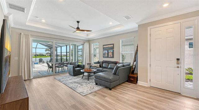 3231 ALBA CIRCLE, Bradenton, FL 34211