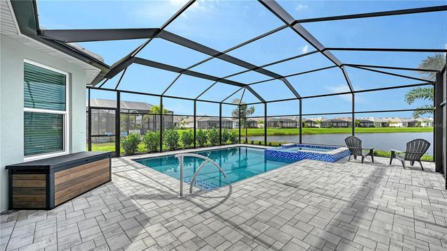 3231 ALBA CIRCLE, Bradenton, FL 34211