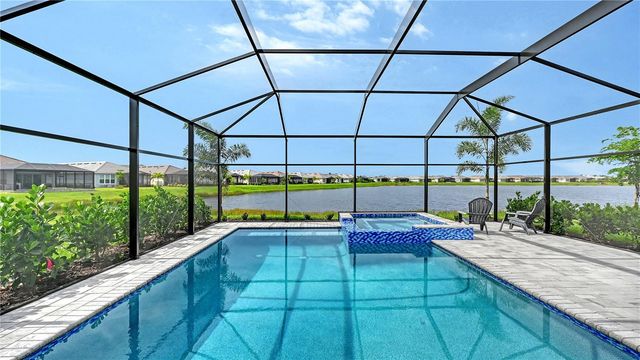 3231 ALBA CIRCLE, Bradenton, FL 34211