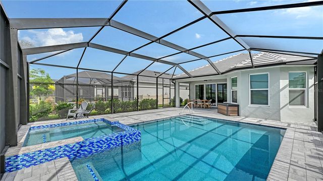 3231 ALBA CIRCLE, Bradenton, FL 34211