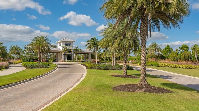 3231 ALBA CIRCLE, Bradenton, FL 34211