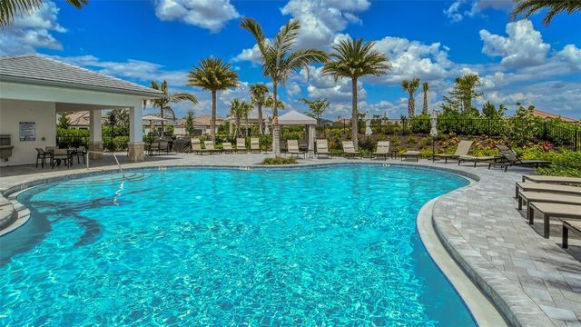 3231 ALBA CIRCLE, Bradenton, FL 34211