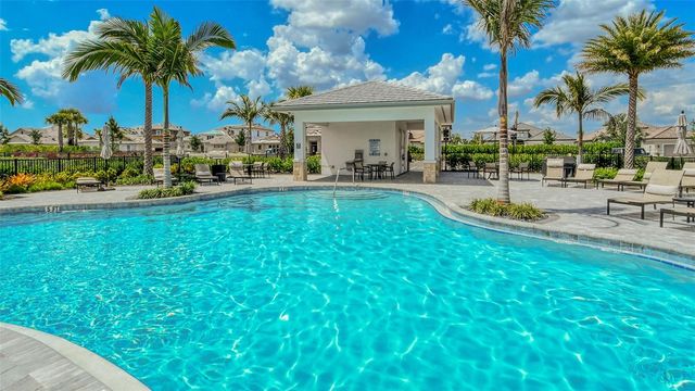 3231 ALBA CIRCLE, Bradenton, FL 34211