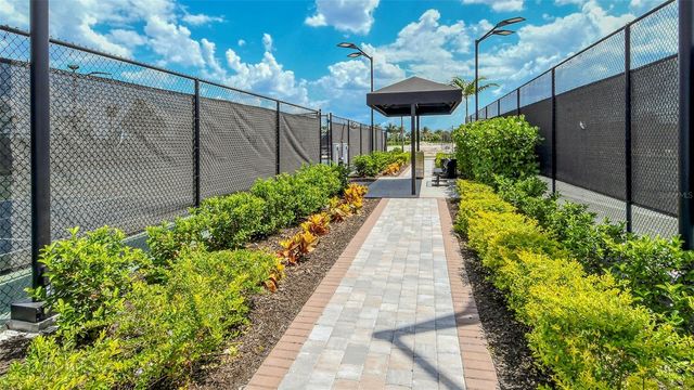 3231 ALBA CIRCLE, Bradenton, FL 34211