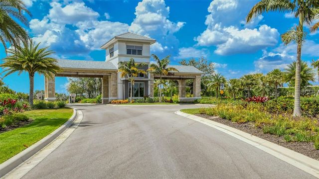 3231 ALBA CIRCLE, Bradenton, FL 34211