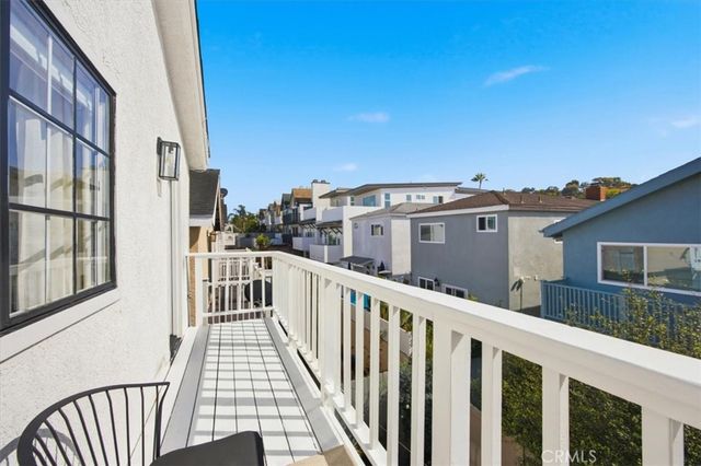 1633 Steinhart Avenue, Redondo Beach, CA 90278