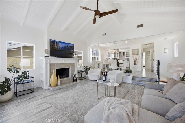 1633 Steinhart Avenue, Redondo Beach, CA 90278